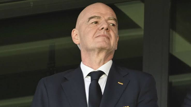 Federação francesa retira apoio a Infantino e propõe reforma profunda na Fifa