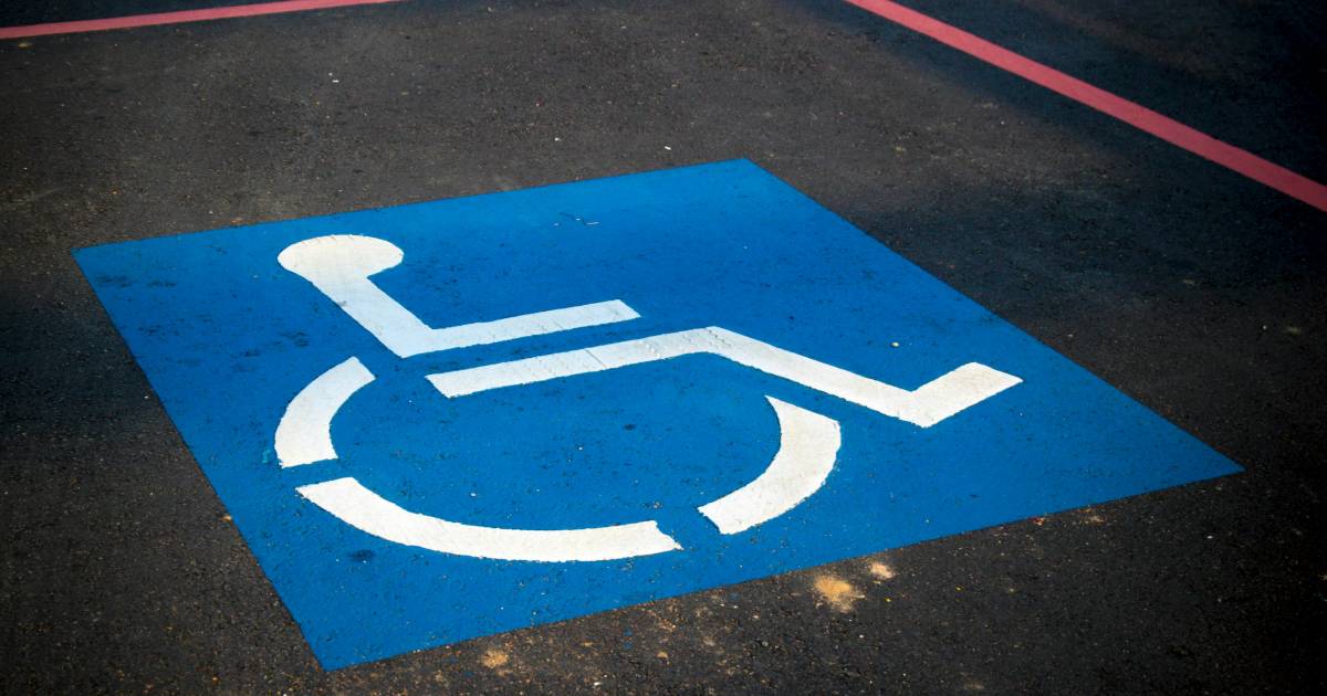 Cnh do Brasil permite emitir credencial de estacionamento; entenda como funciona