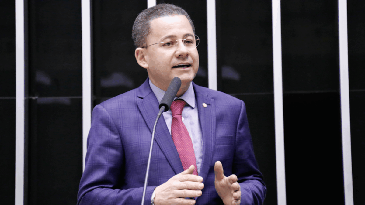PF aponta indícios de venda de influência por Cezinha com menções a Nunes Marques e Mendonça