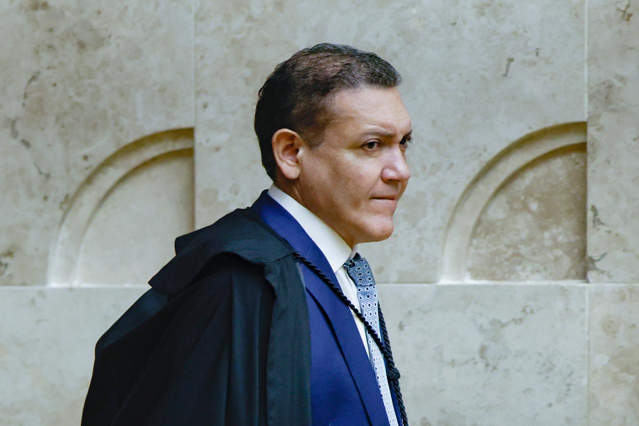 Ministro do TSE suspende jingle de campanha de Lula