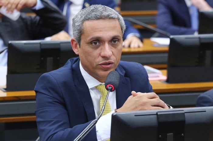 Gayer expressa preocupação com mobilização do Pt e alerta apoiadores de Bolsonaro