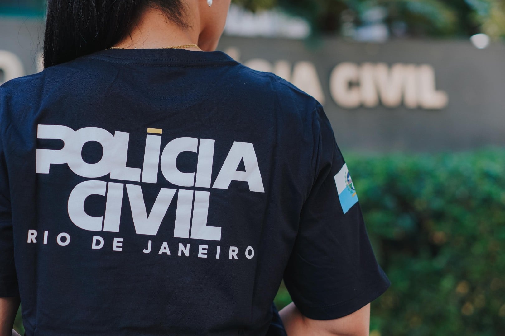 Polícia desarticula esquema de PMs ligados ao Comando Vermelho
