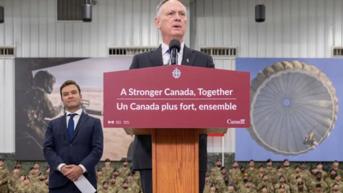 Incêndio em base militar canadense deixa mortos e feridos após atingir gasoduto
