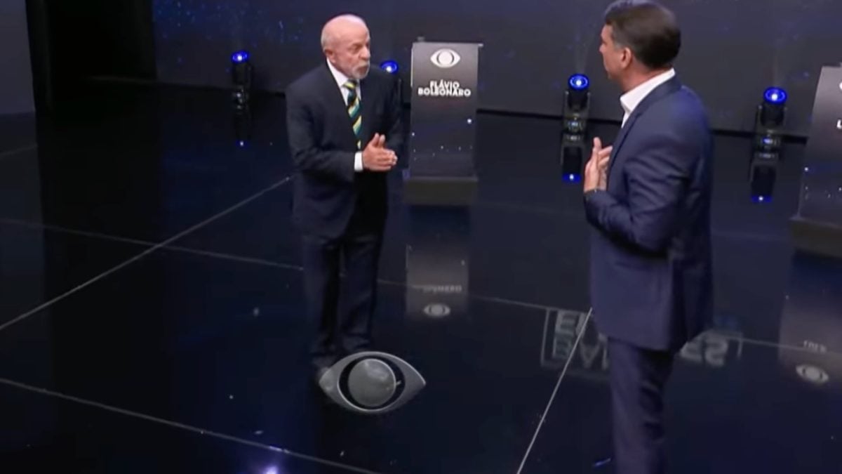 Lula e Flávio Bolsonaro trocam farpas sobre rastreamento de balas e controle de fronteiras em debate