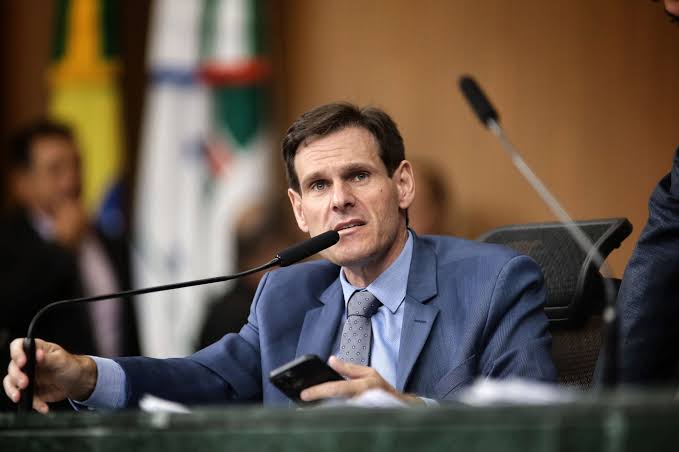 Lissauer Vieira relembra modernização da Alego durante gestão 2019-2023