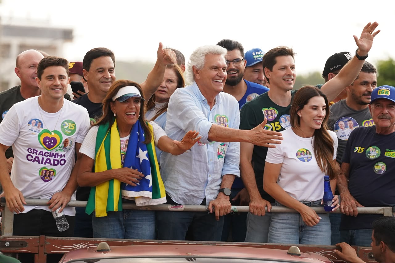 Daniel Vilela e Caiado lideram carreatas com 2,5 mil veículos no Entorno do DF