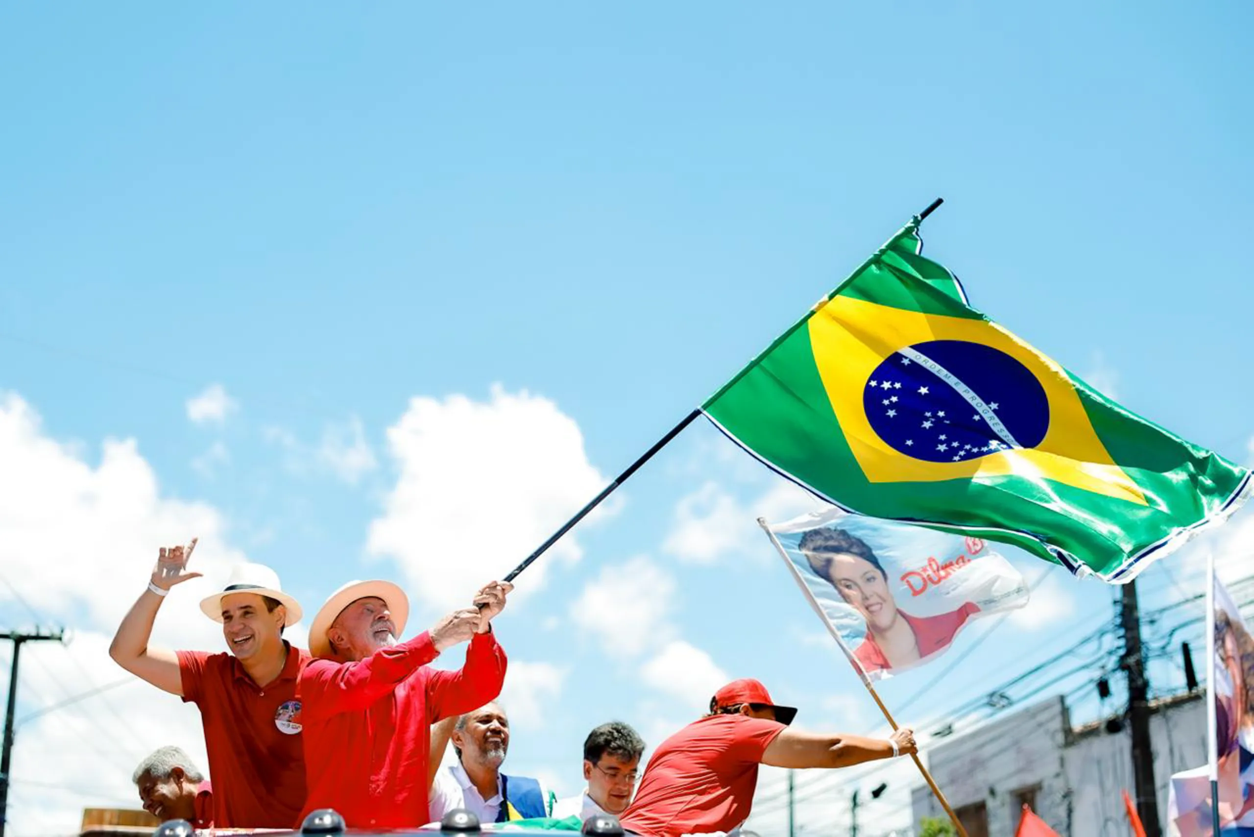 Lula exalta soberania nacional em Natal e critica quem 'rouba o país'