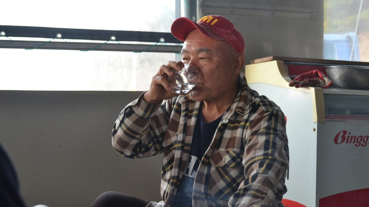 Calor exige atenção máxima: como garantir a hidratação dos idosos