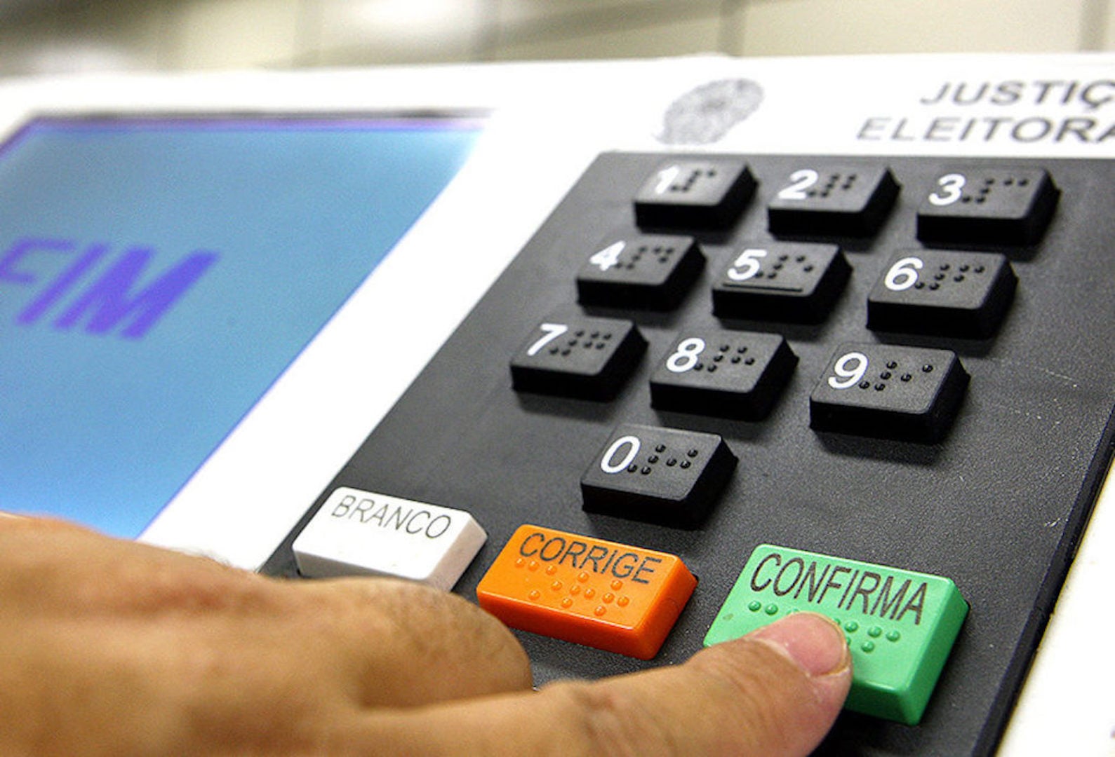 TSE esclarece interrupção na divulgação de votos e nega fraude