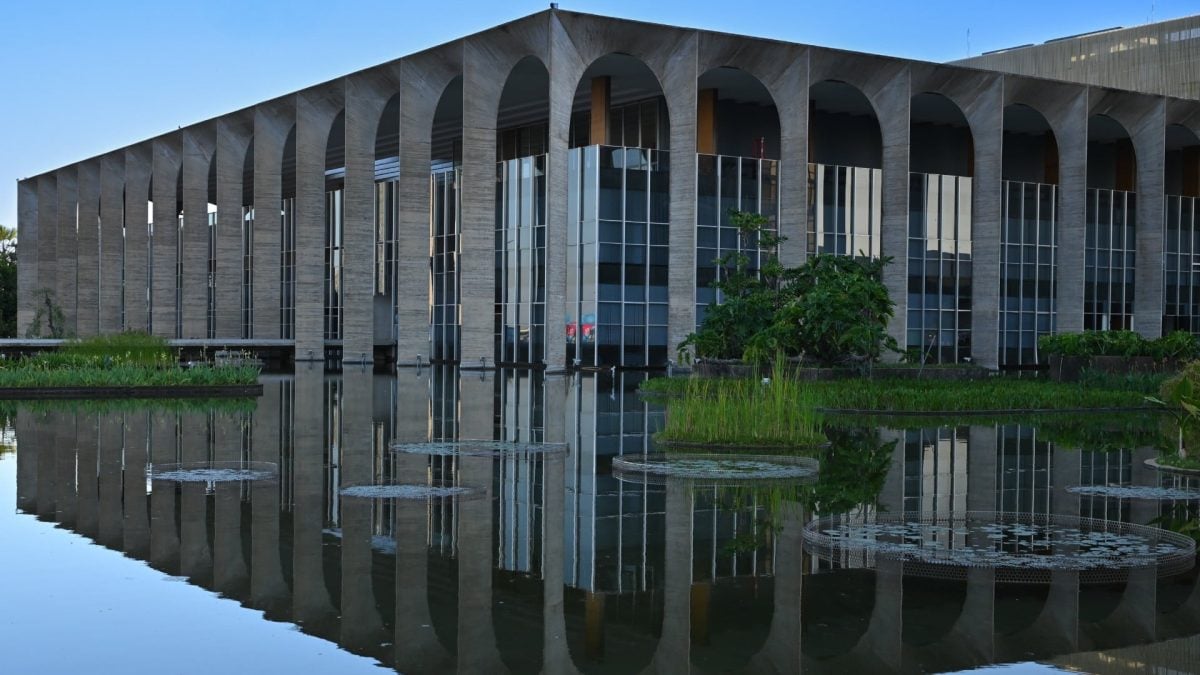 Sindicato dos diplomatas cobra candidatos à Presidência sobre orçamento e modernização do Itamaraty
