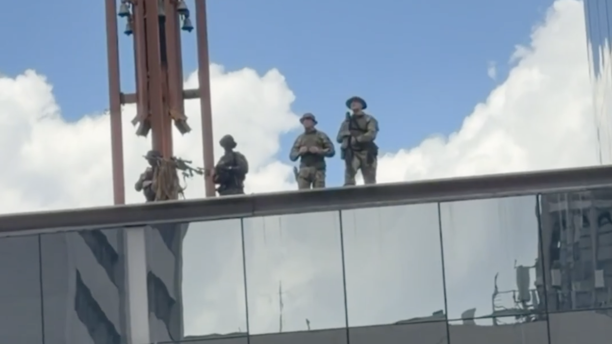 Atiradores de elite monitoram ato na Avenida Paulista