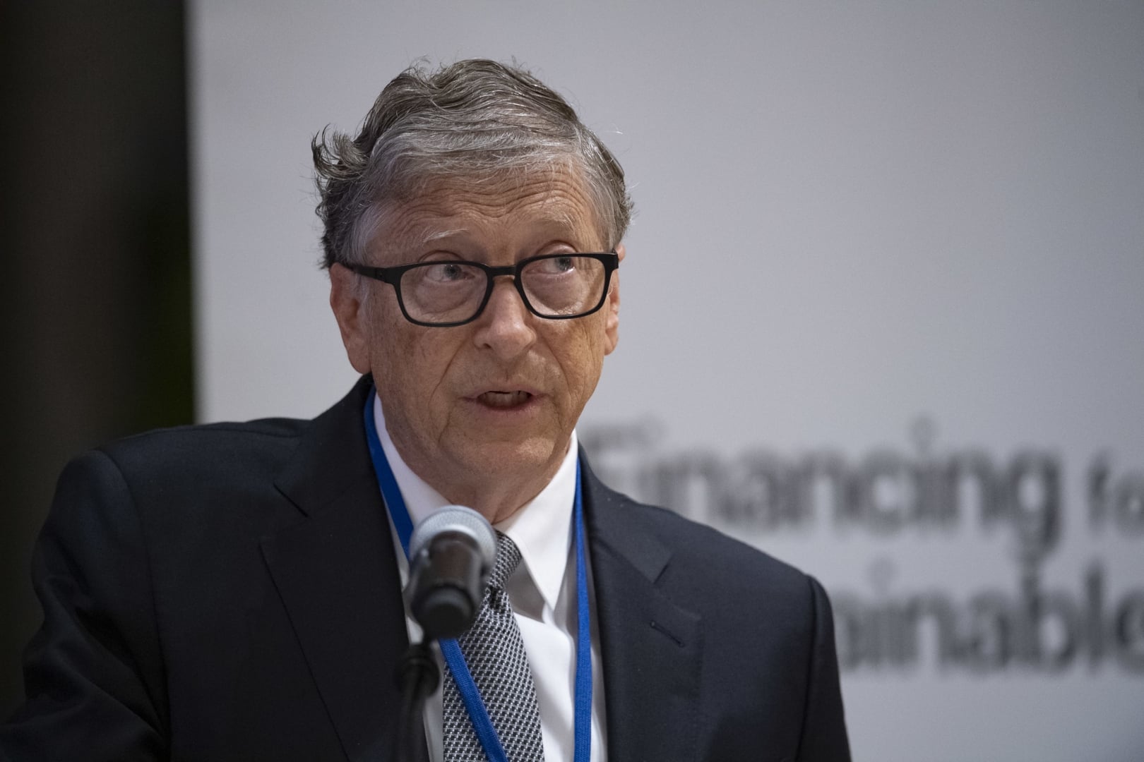 Bill Gates alerta para onda de ciberataques e cobra regulação da inteligência artificial