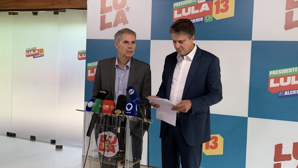 Sidônio acusa Flávio Bolsonaro de crime eleitoral em contrato com empresa de Ia