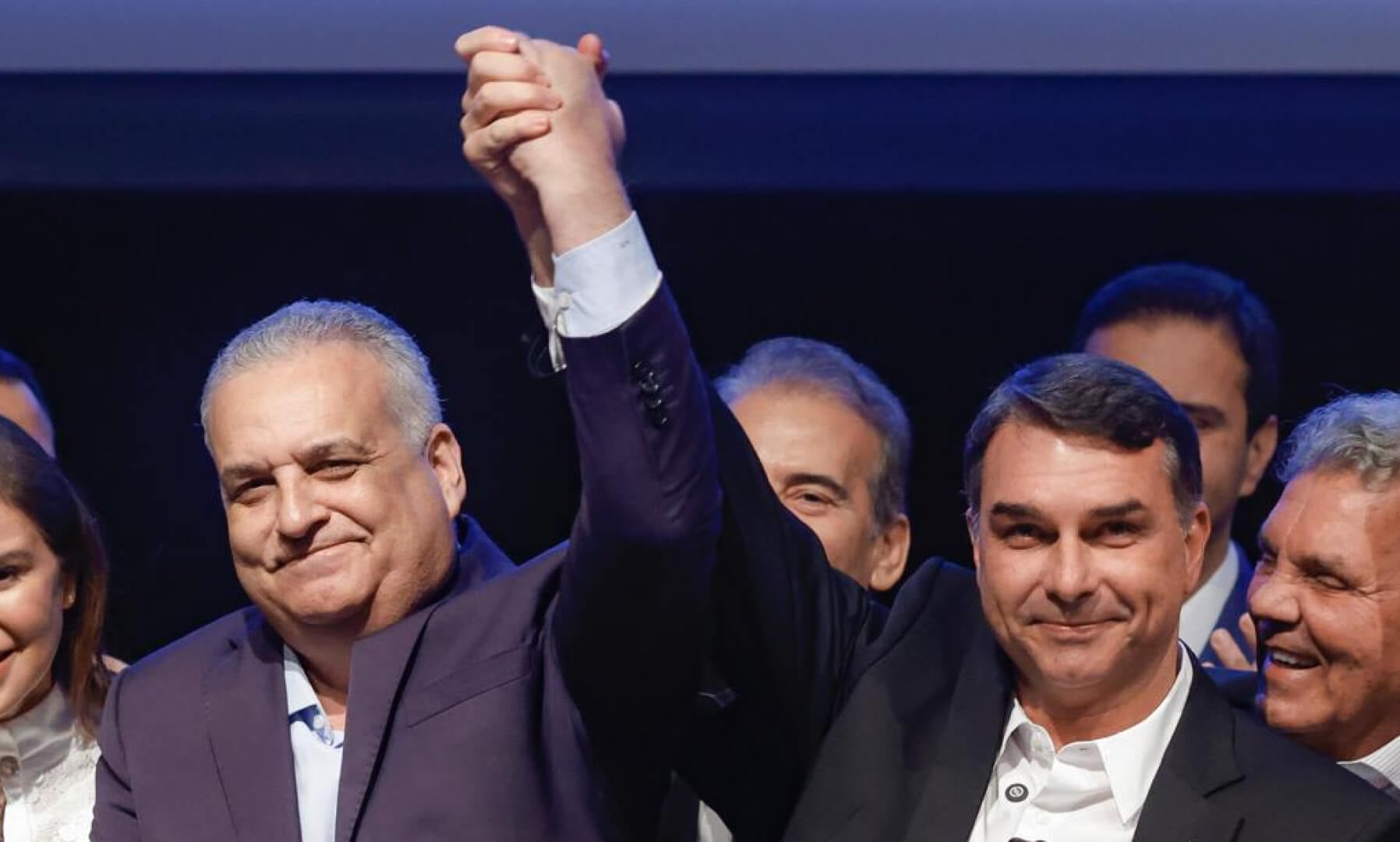 Ministro Gilmar Mendes arquiva investigação contra vice de Flávio Bolsonaro