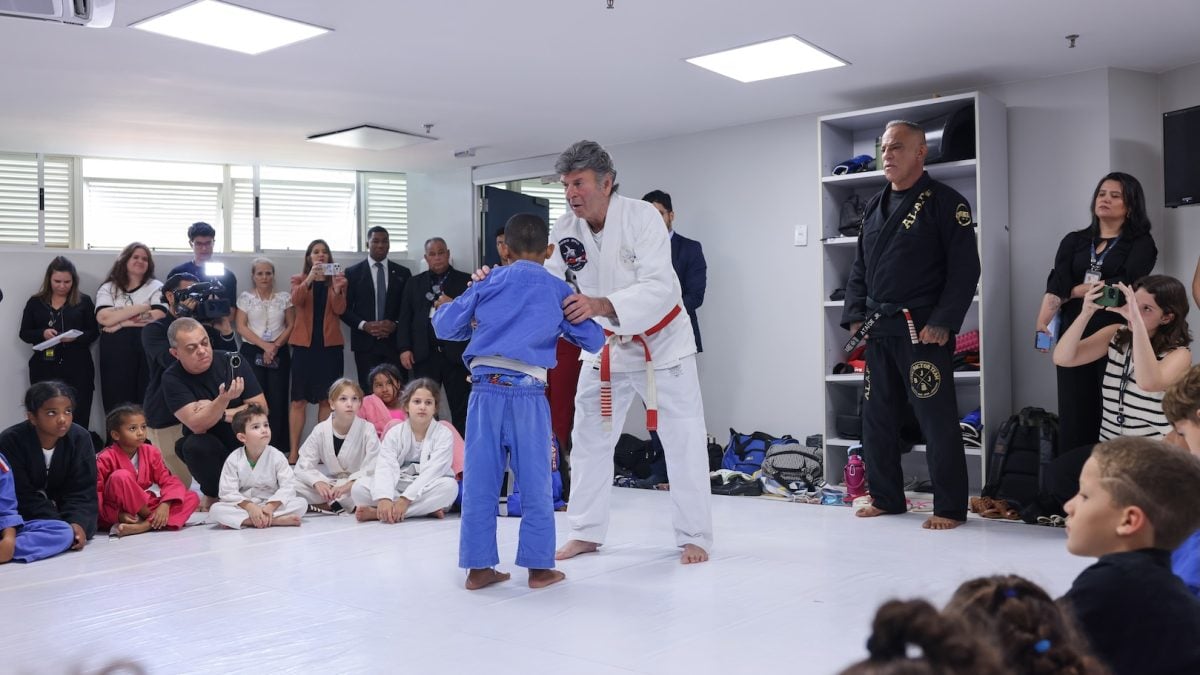Ministro Fux compartilha arte do jiu-jítsu com jovens em evento no STF