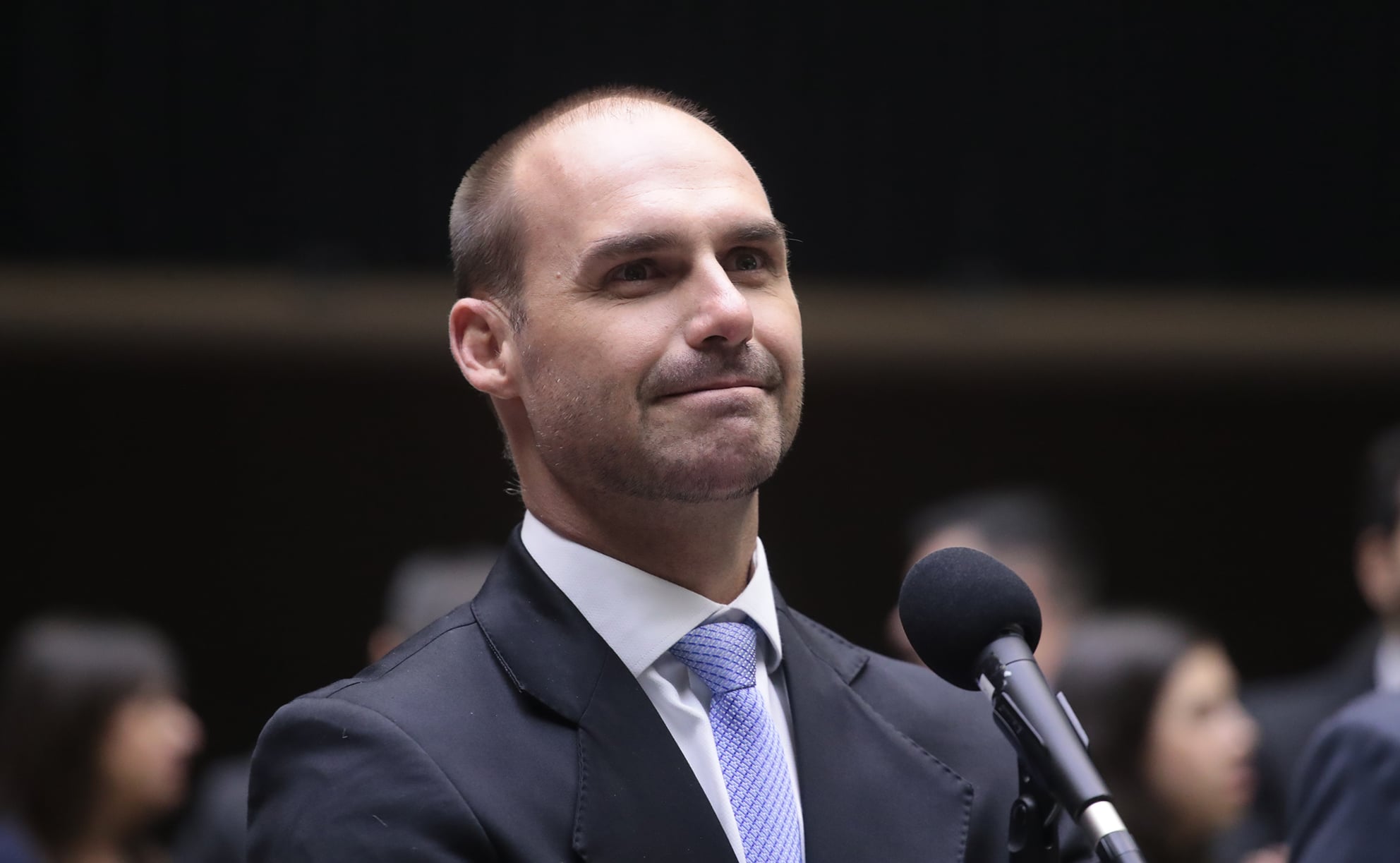 Eduardo Bolsonaro projeta saída de Moraes do STF em cenário de Flávio presidente