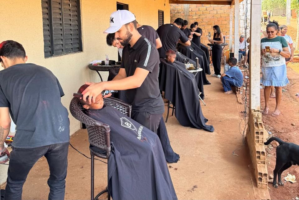 Barbeiros se unem para celebrar o Dia das Crianças em comunidade quilombola de Aparecida