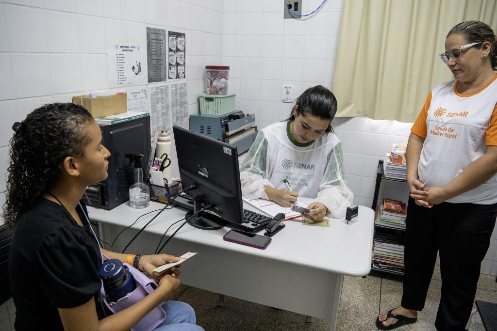 Viana, no Espírito Santo, sedia programa abrangente de saúde e cidadania para mulheres rurais