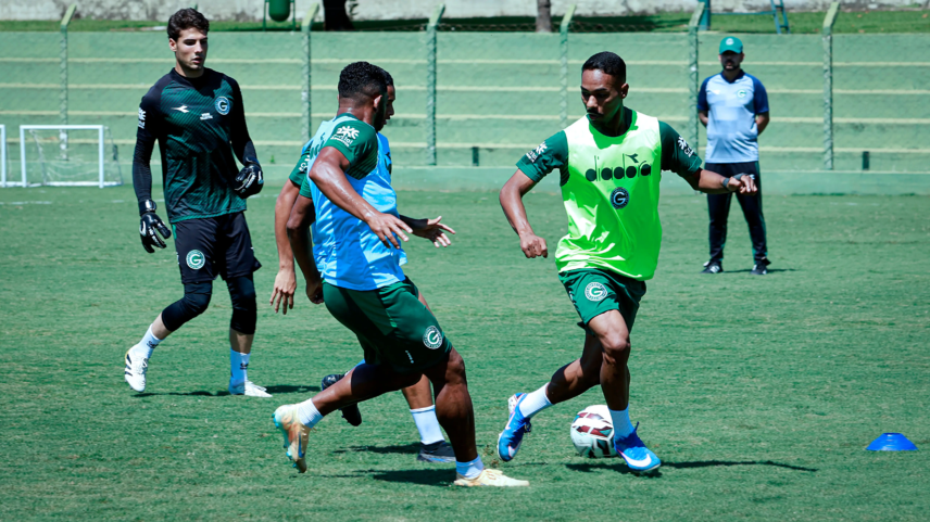Goiás busca reação contra Operário-PR em duelo direto pela Série B