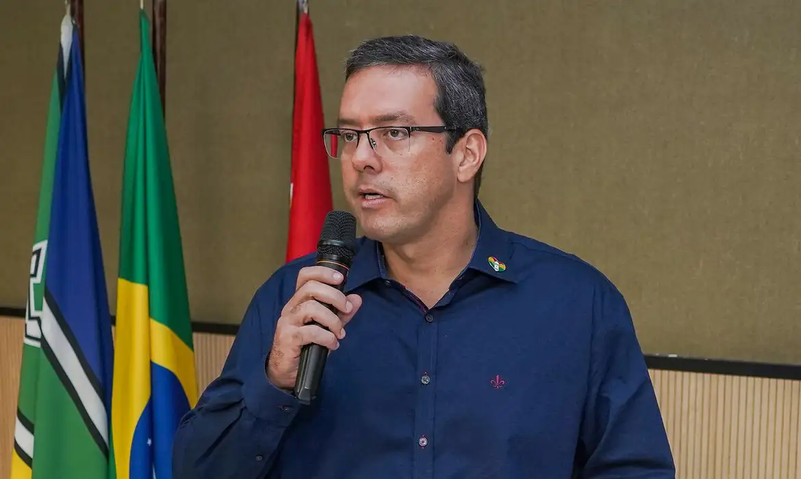 Dr. Furlan é eleito governador do Amapá em primeiro turno