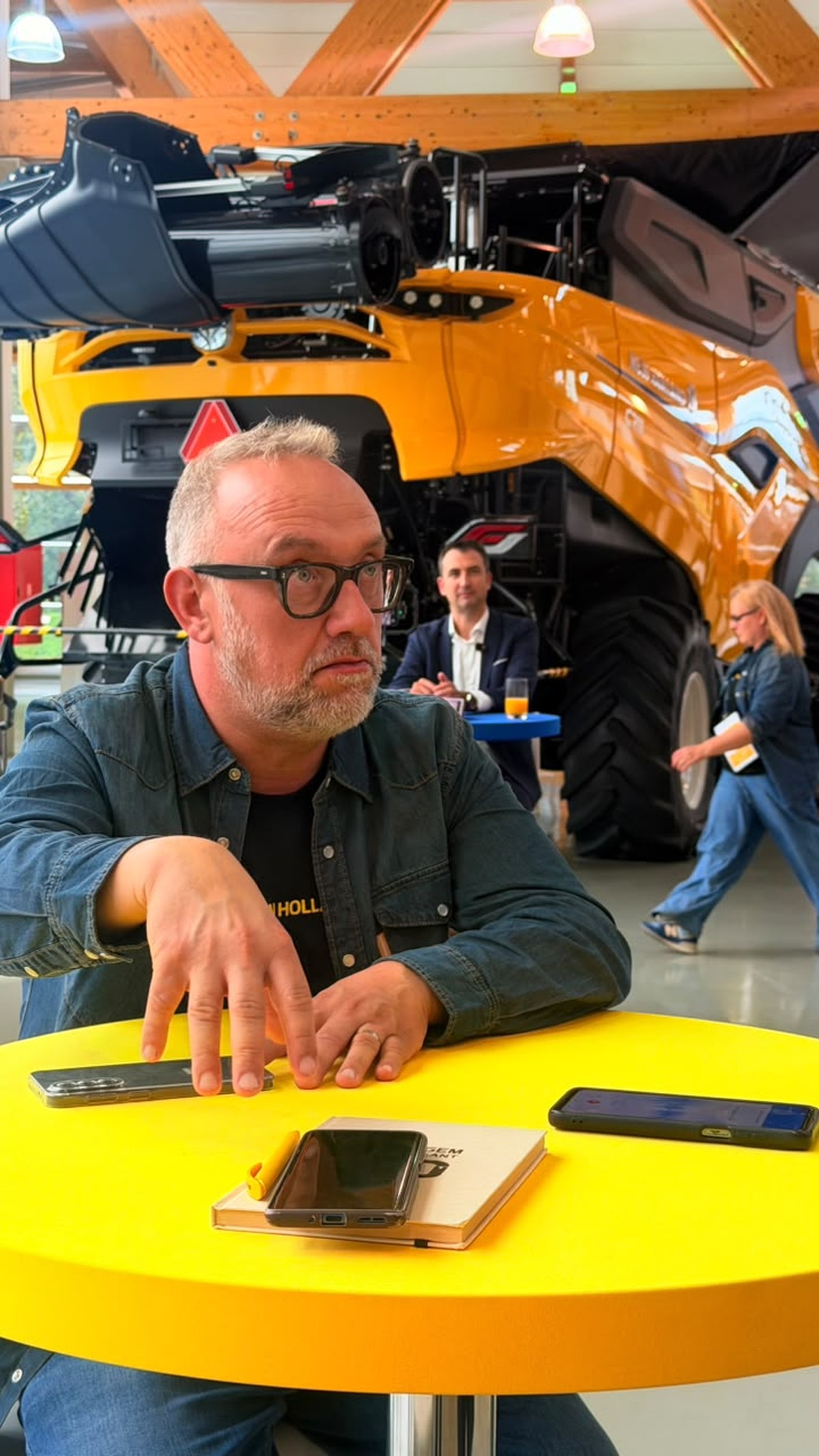 New Holland sente o peso do clima e conflitos: vendas globais devem demorar a se recuperar