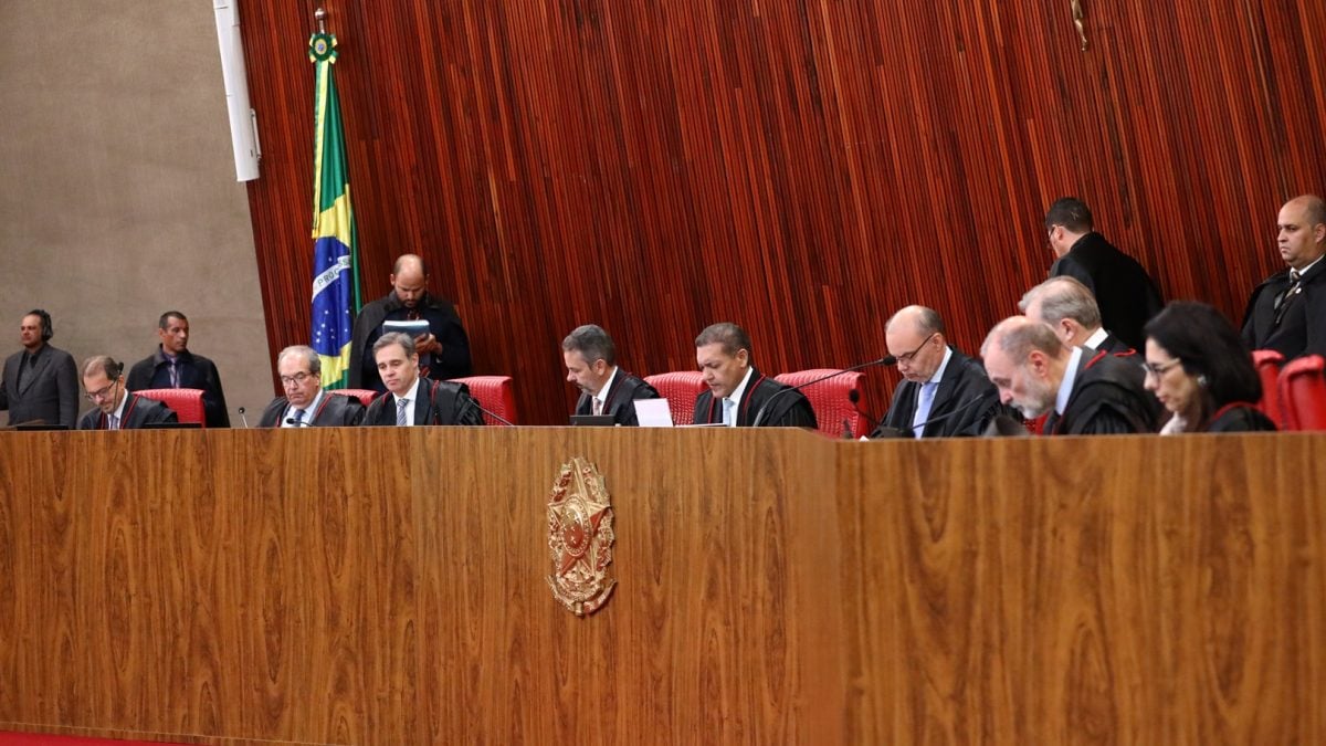 TSE define nesta quinta-feira o futuro de candidaturas no Rio e no Paraná