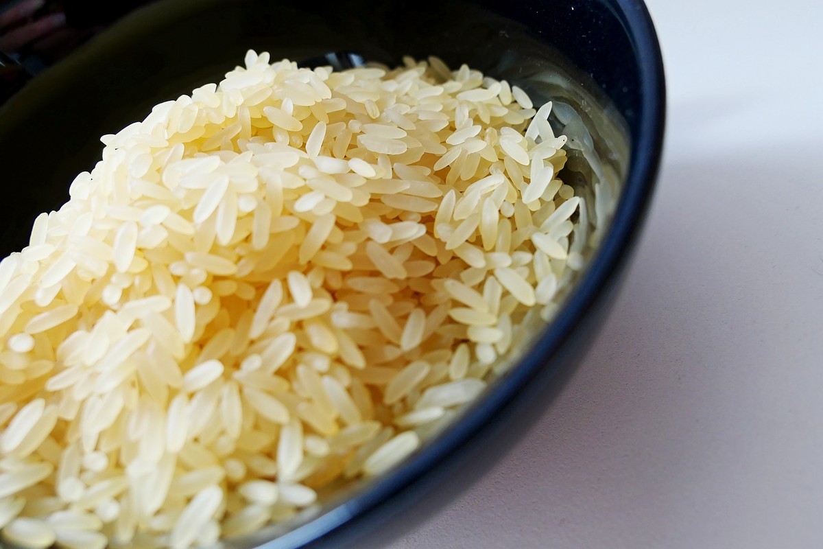 Produção de arroz em queda: o que isso significa para o seu prato?