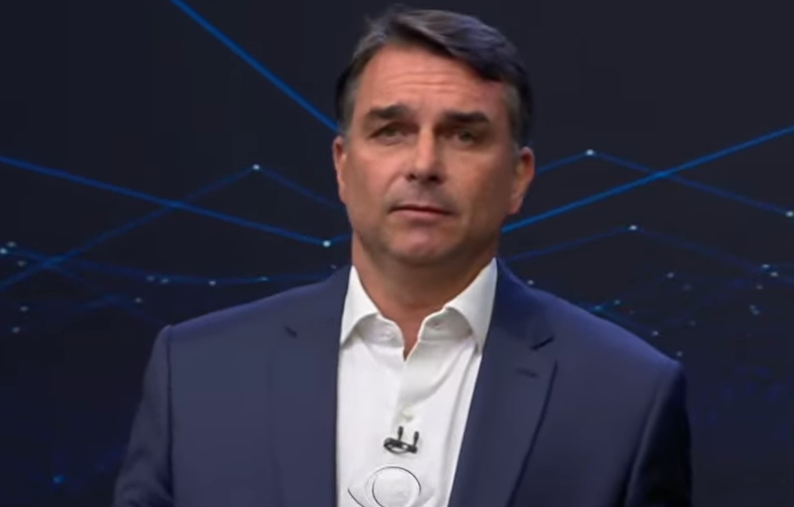 Flávio Bolsonaro propõe "Ministério da Prosperidade" e plano para alívio de dívidas