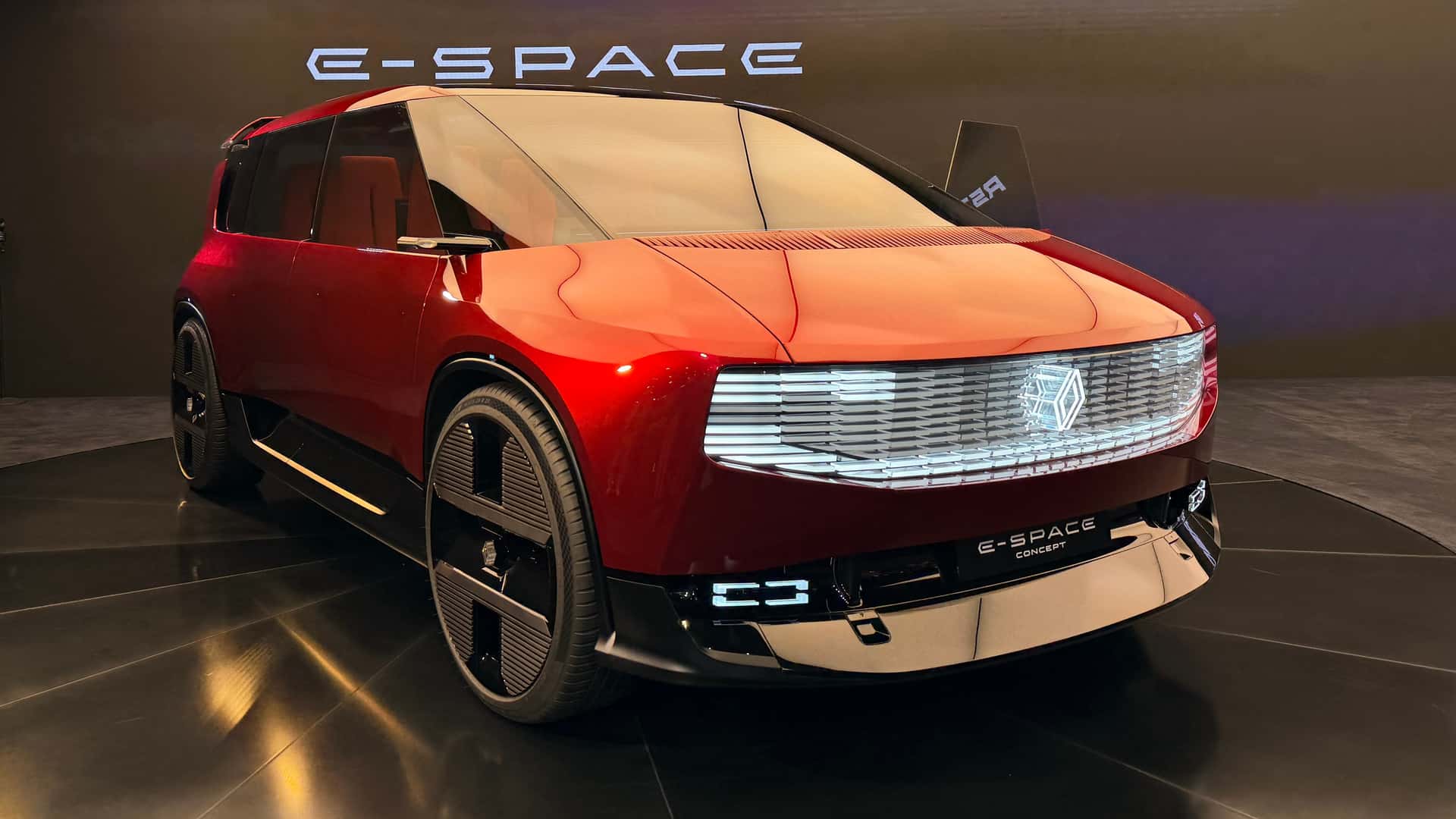 Renault surpreende com a volta das minivans no Salão de Paris com o E-Space Concept